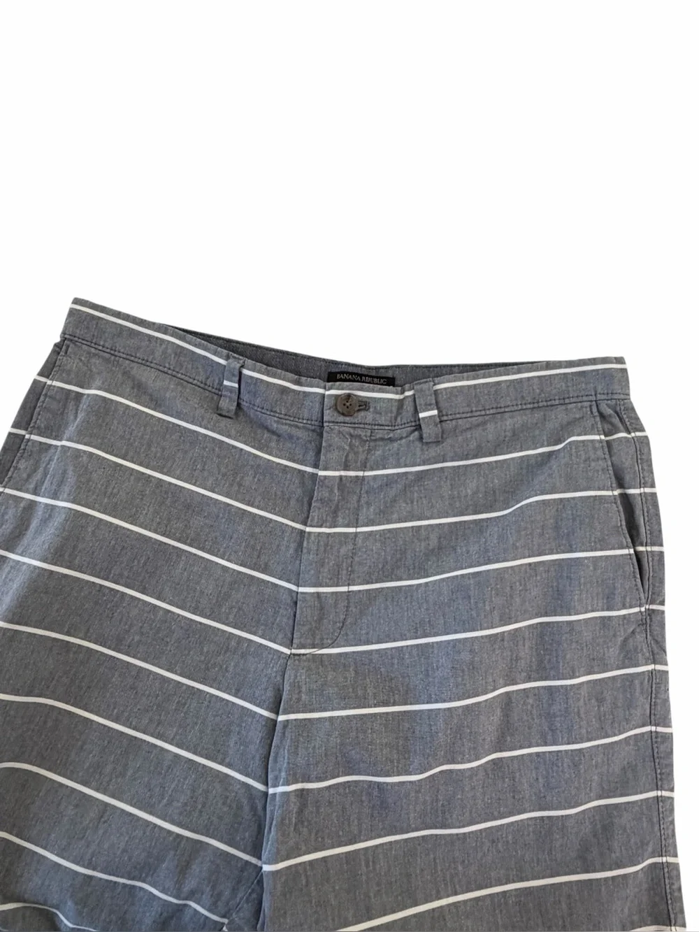 Banana Republic gray and white Striped Casual Shorts size 36